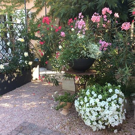 La Villa Rosalie Ventabren Εξωτερικό φωτογραφία