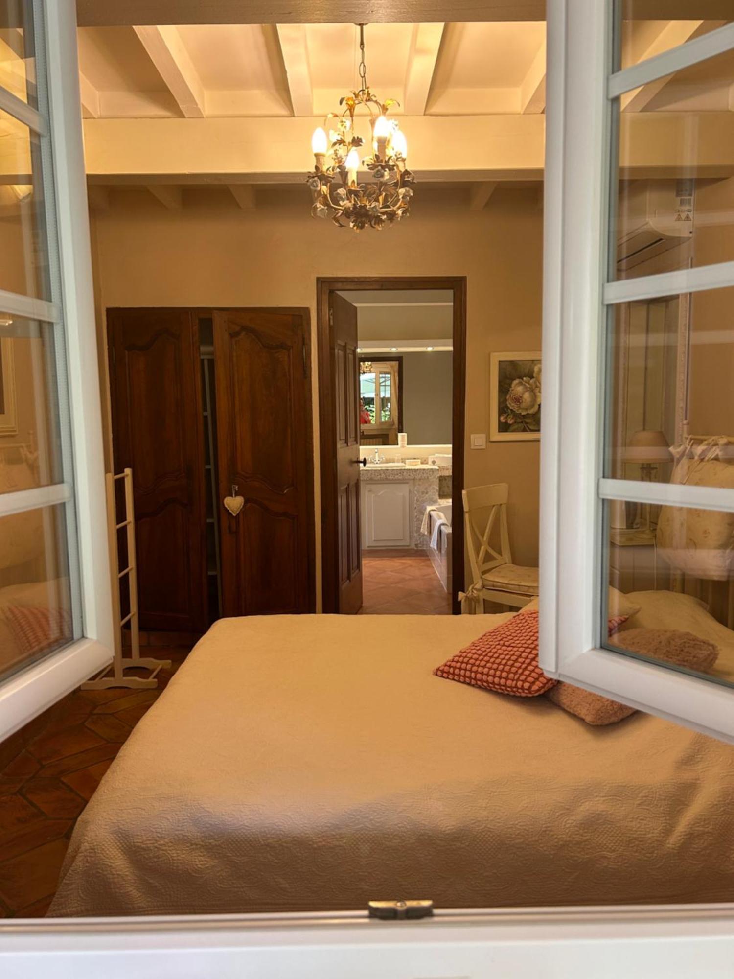 La Villa Rosalie Ventabren Εξωτερικό φωτογραφία