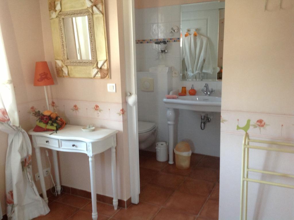 La Villa Rosalie Ventabren Δωμάτιο φωτογραφία